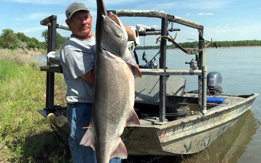 Team Outdoorsmen Adventures Member Sets New South Dakota Bowfishing Record